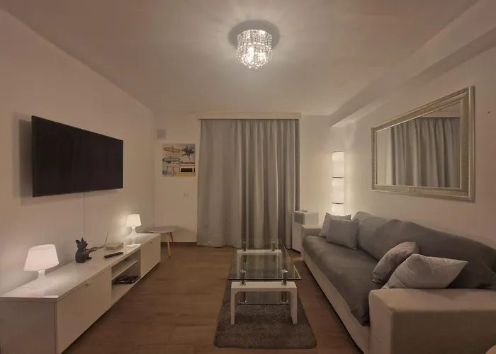 Parque Santiago 1 Parterowy Pool View 008 Alejandro