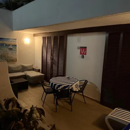 Parque Santiago 1 Parterowy Pool View 008 Alejandro Apartment Playa de las Americas (Tenerife)